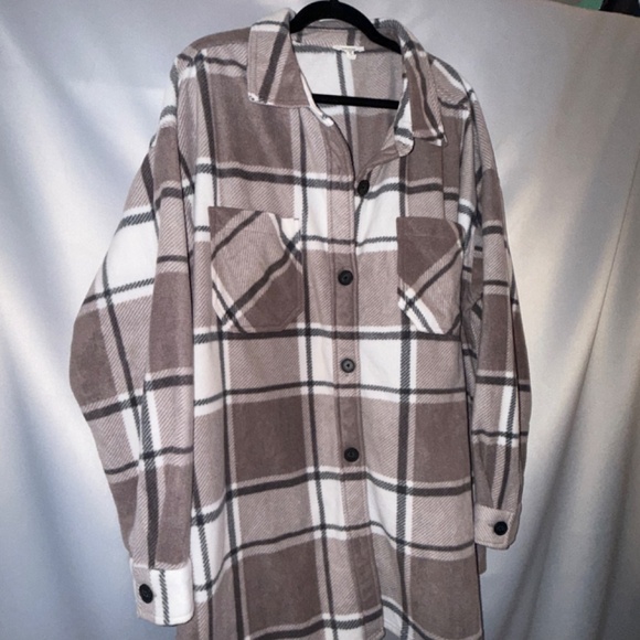 Plus Size Wilder Plaid Fleece Shacket - Picture 2 of 4